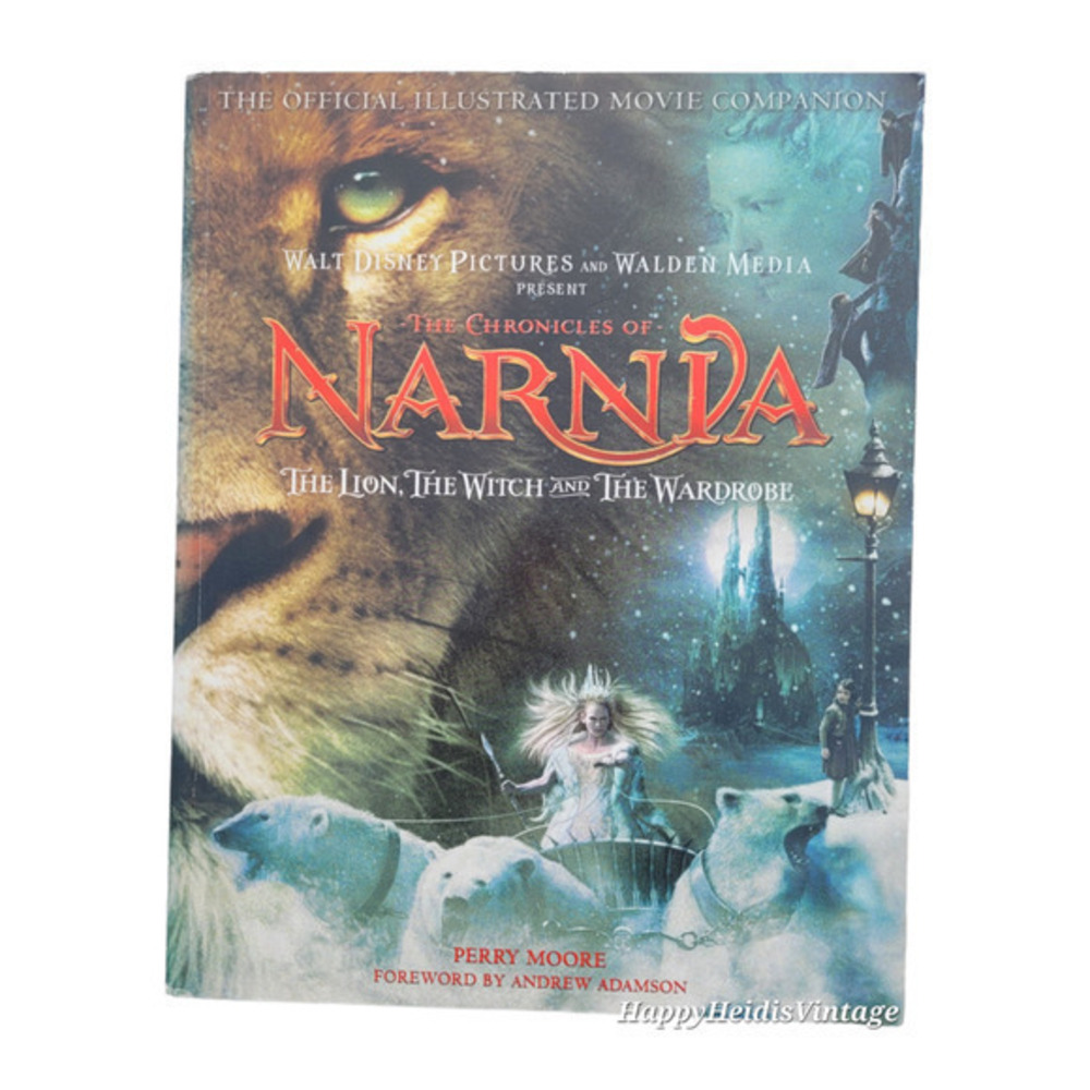 Walt Disney Picture, The Chronicles of Narnia Fantasy 2005‎ Paperback Book